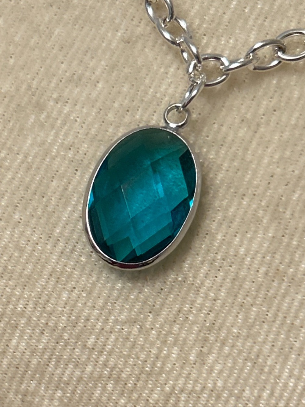 “London Blue” Color - Picture 2 of 12